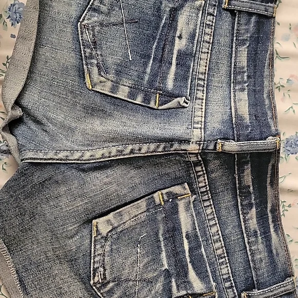 Shorts - Picture 2 of 2